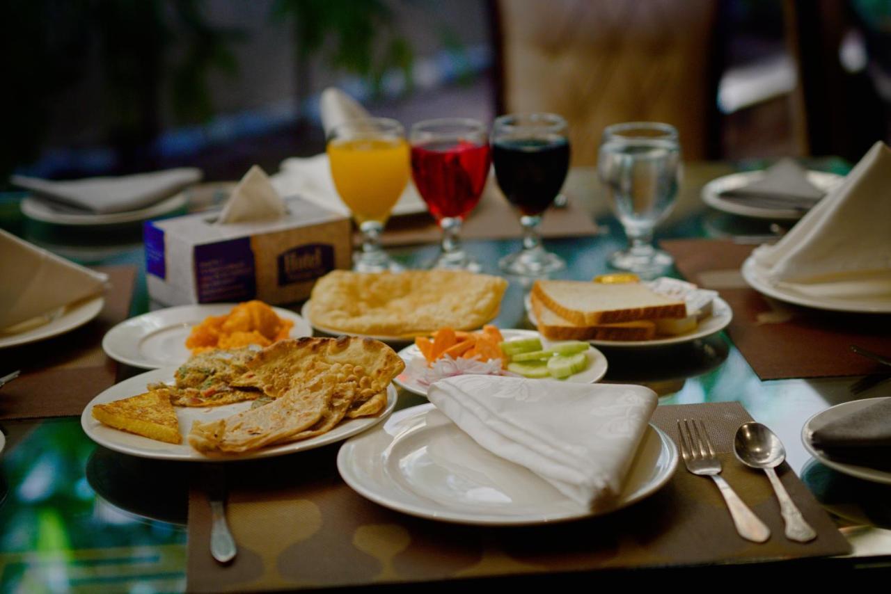 Premier Inn Grand Gulberg 拉合尔 外观 照片