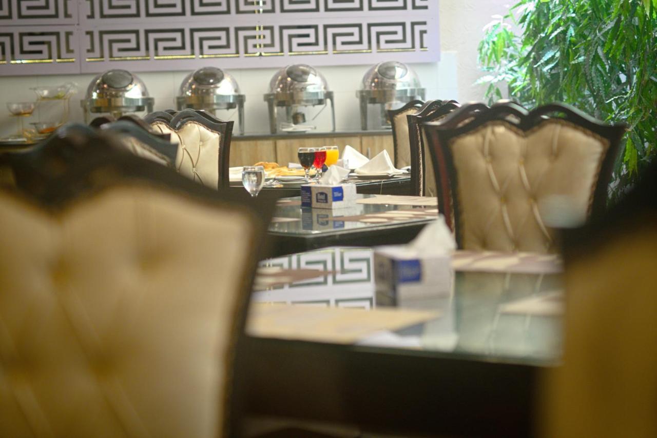Premier Inn Grand Gulberg 拉合尔 外观 照片