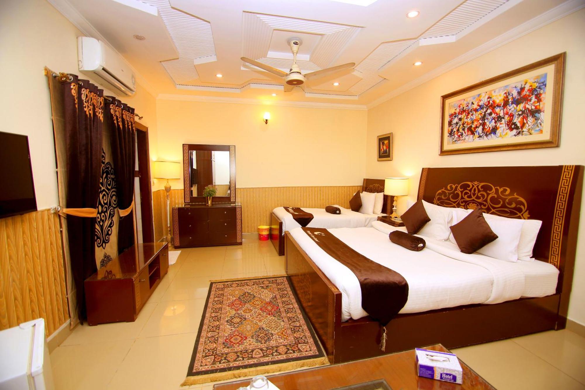 Premier Inn Grand Gulberg 拉合尔 外观 照片