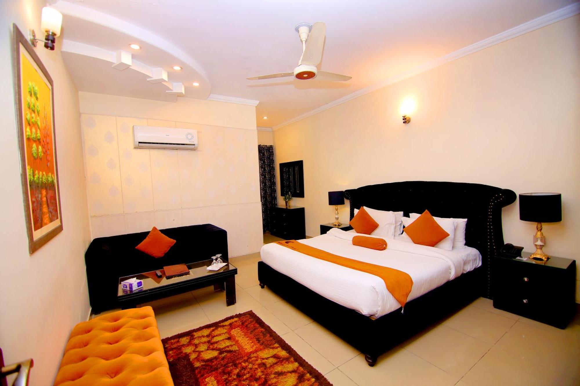 Premier Inn Grand Gulberg 拉合尔 外观 照片