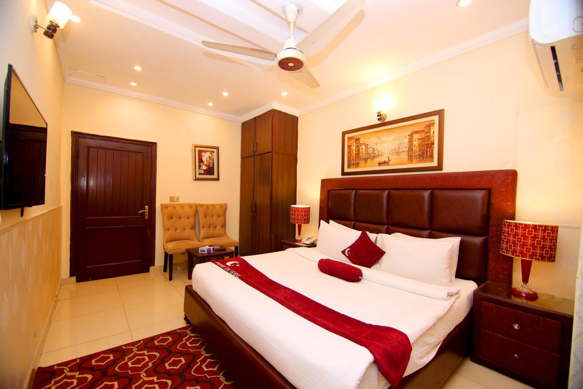 Premier Inn Grand Gulberg 拉合尔 外观 照片