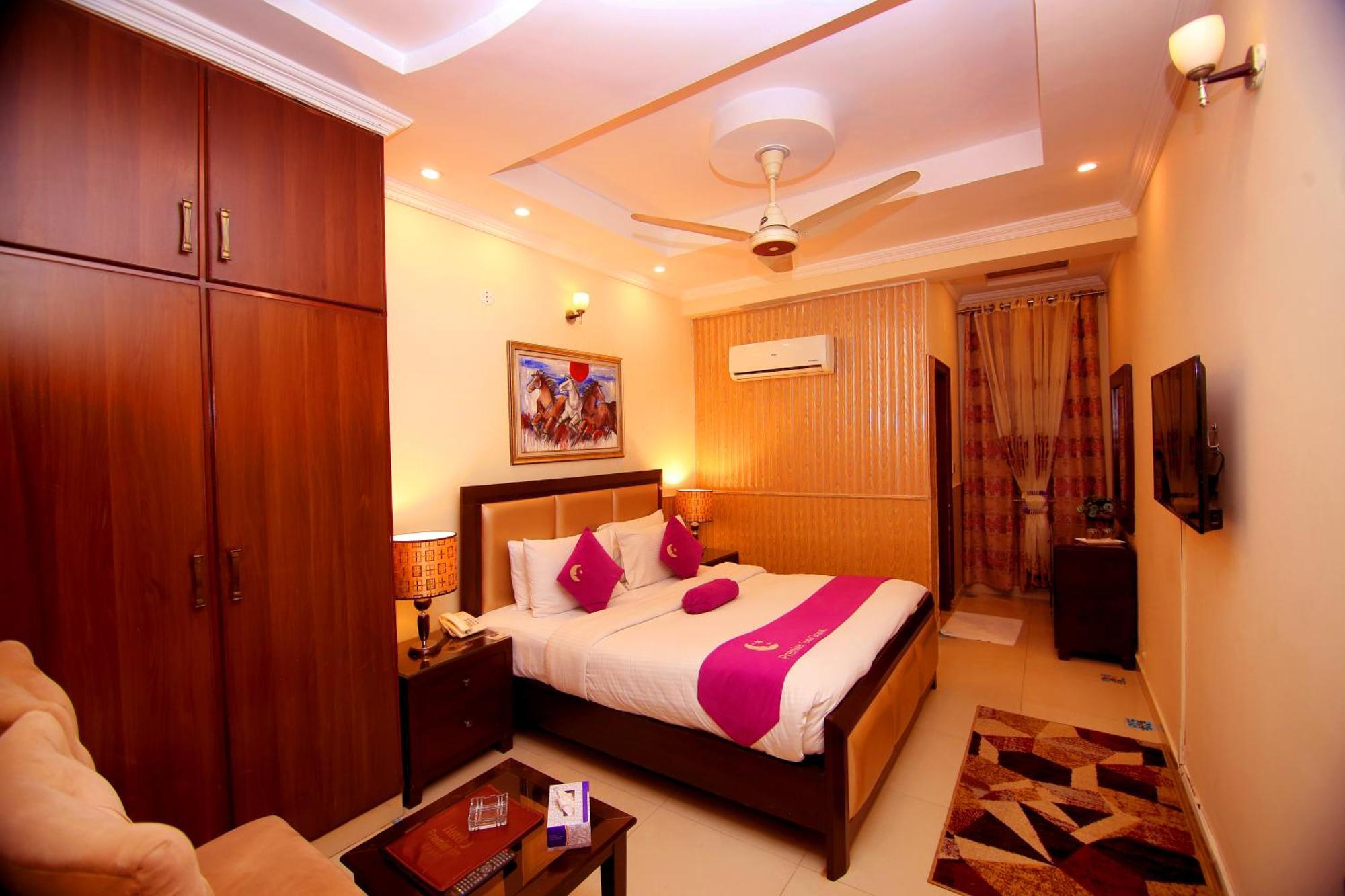 Premier Inn Grand Gulberg 拉合尔 外观 照片